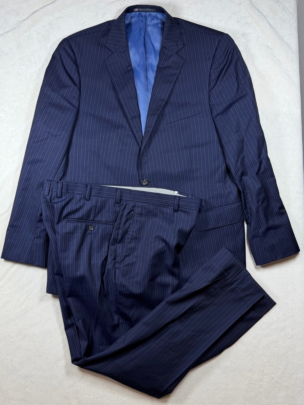 Hart Schaffner Marx USA 44R 100% Wool Navy Estate Pinstripe Executive Suit